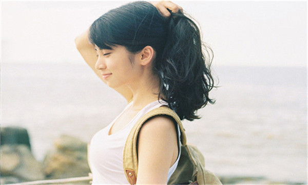 来宾帮人生孩子的女人叫什么,帮忙女人生孩子